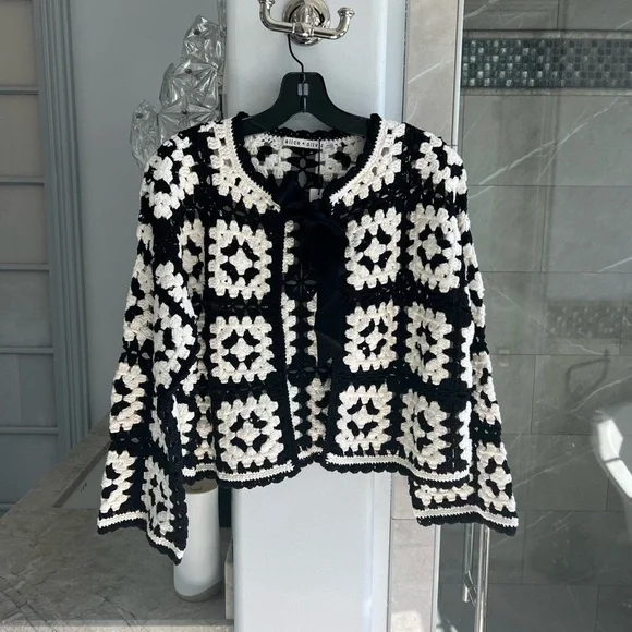 ALICE + OLIVIA ANDERSON CROPPED BOXY CARDIGAN WITH BOW